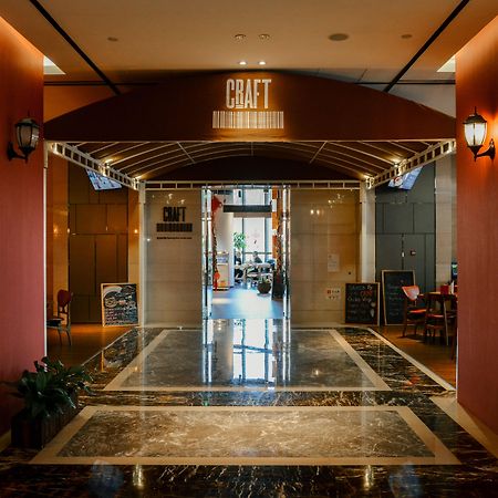 Crowne Plaza Beijing Lido By Ihg Hotel Exterior photo