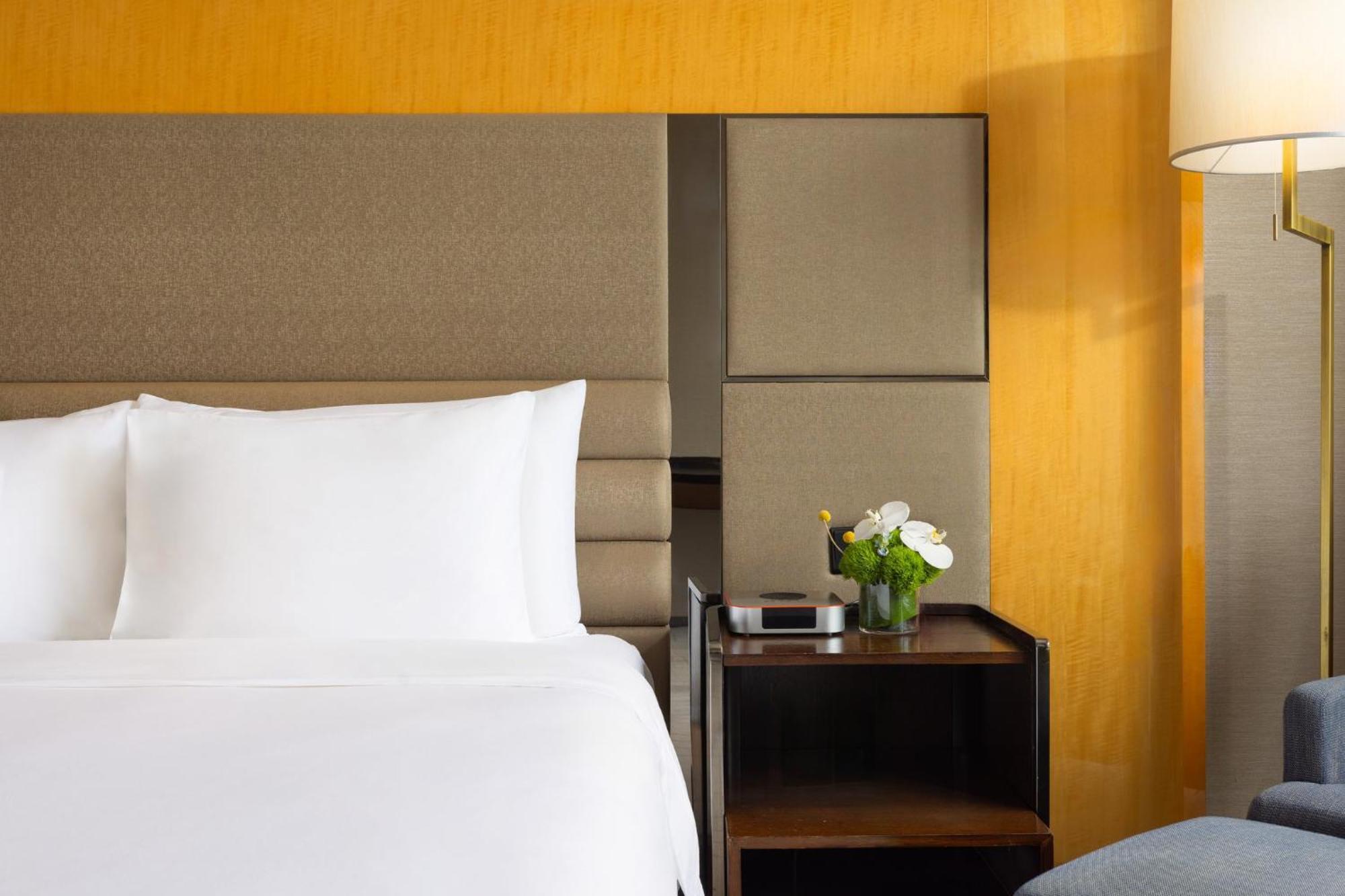 Crowne Plaza Beijing Lido By Ihg Hotel Exterior photo
